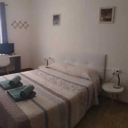 Love Alicante بيت شباب لقنت