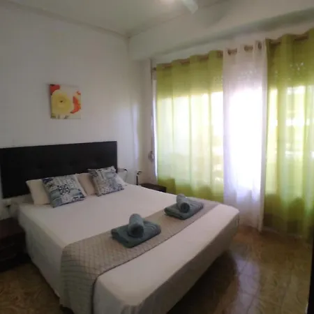 بيت شباب Love Alicante لقنت