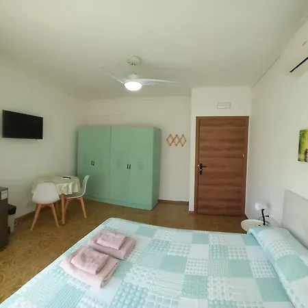 Love Alicante אכסניה אליקאנטה