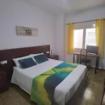 Love Alicante Хостел Аликанте
