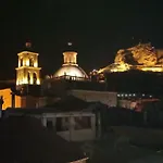 Love Alicante Хостел *